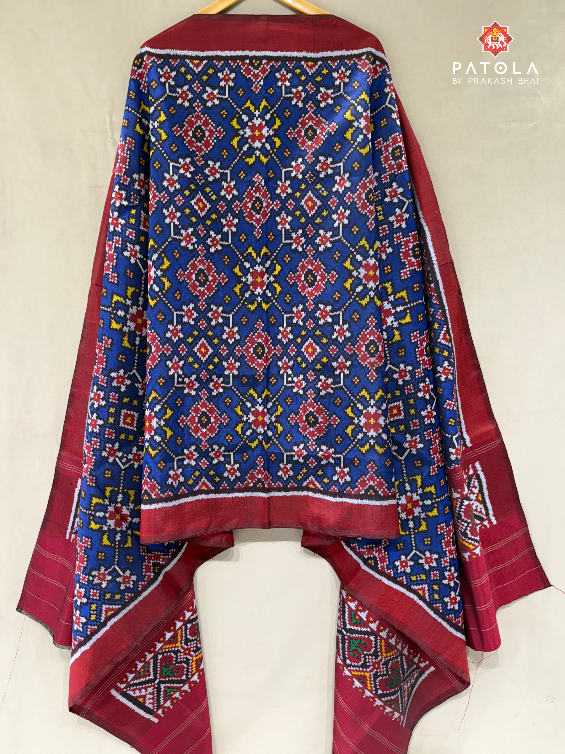 Selaari Border With Traditional Navratna Design Semi Double Ikat Patola Dupatta